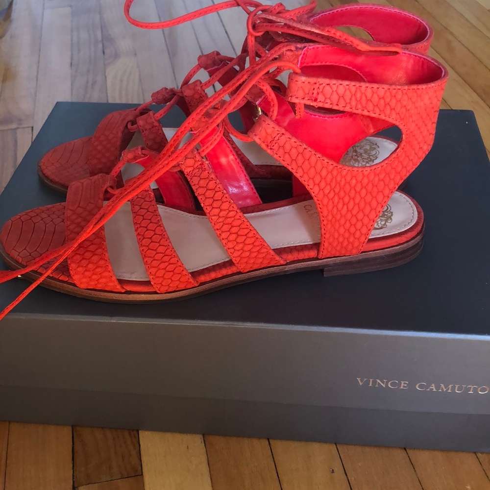 Vince Camuto sandals - Picture 4 of 5
